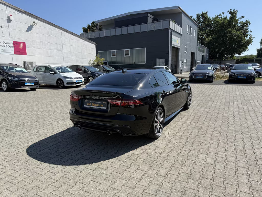 Jaguar XE