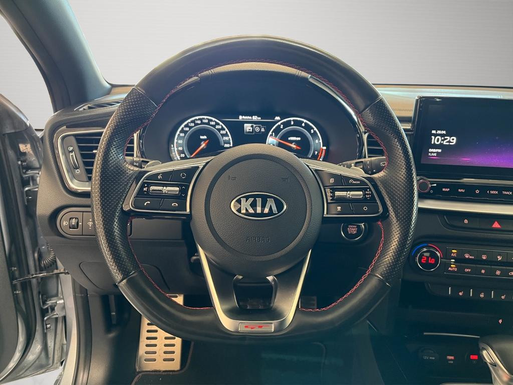 Kia ProCeed