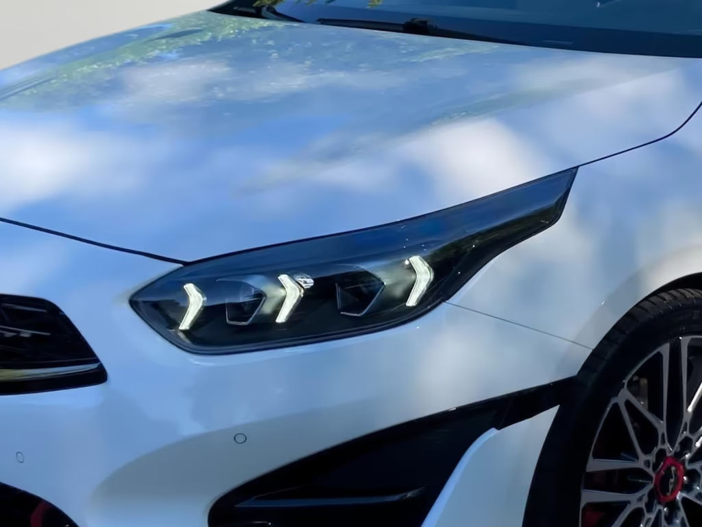 Kia ProCeed
