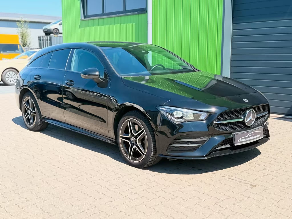 Mercedes-Benz CLA-Klasse AMG Line Shooting Brake
