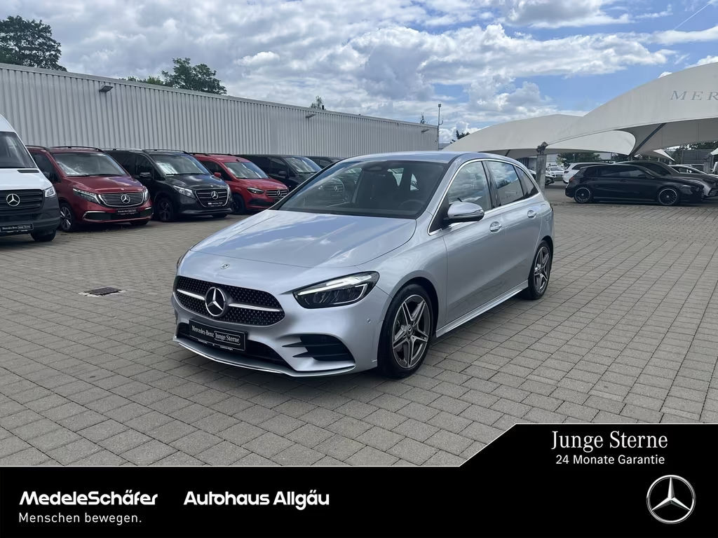 Mercedes-Benz B-Klasse B 200 AMG Line Sedan