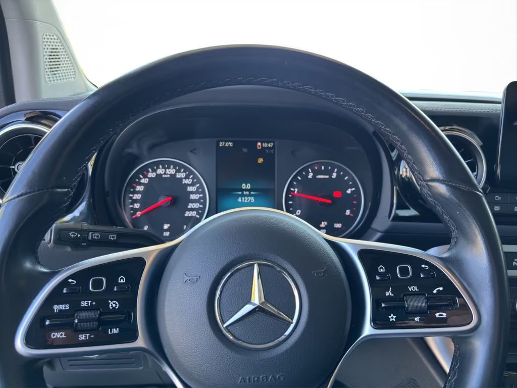 Mercedes-Benz T 180