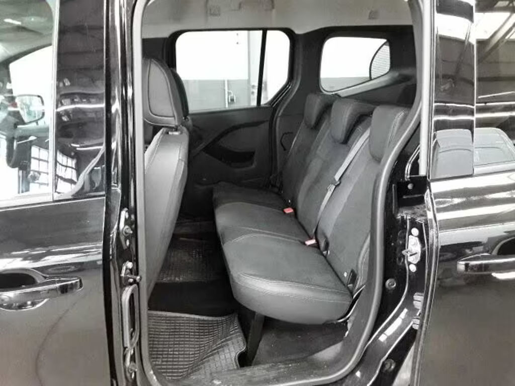 Mercedes-Benz T 180
