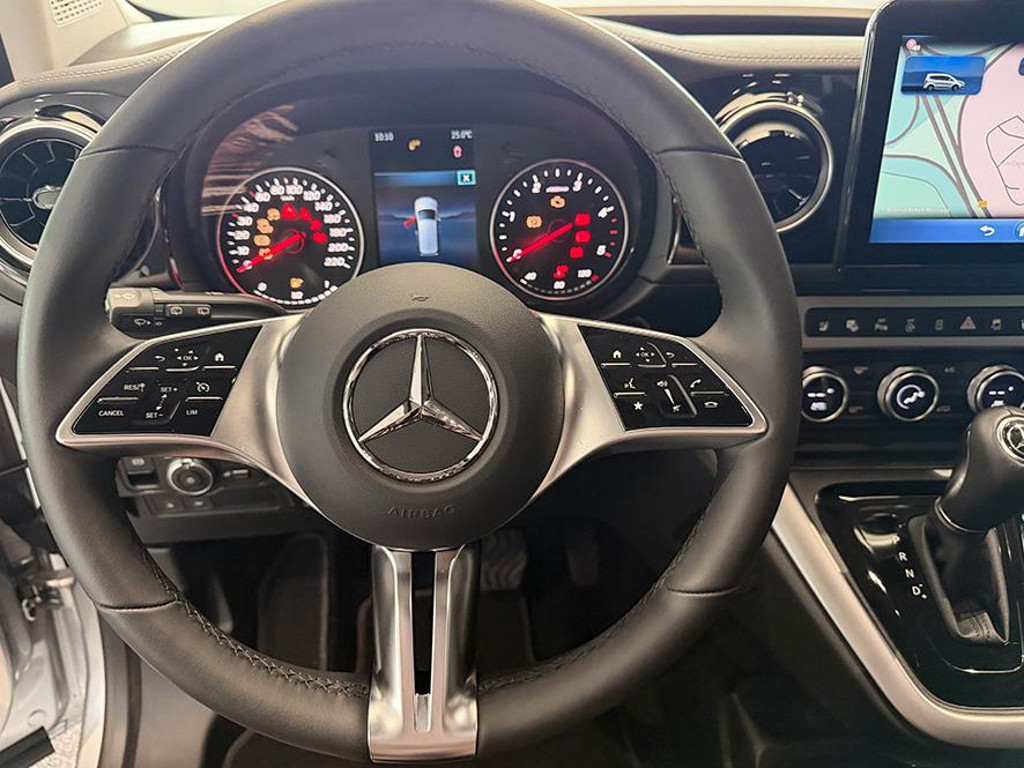 Mercedes-Benz T 180
