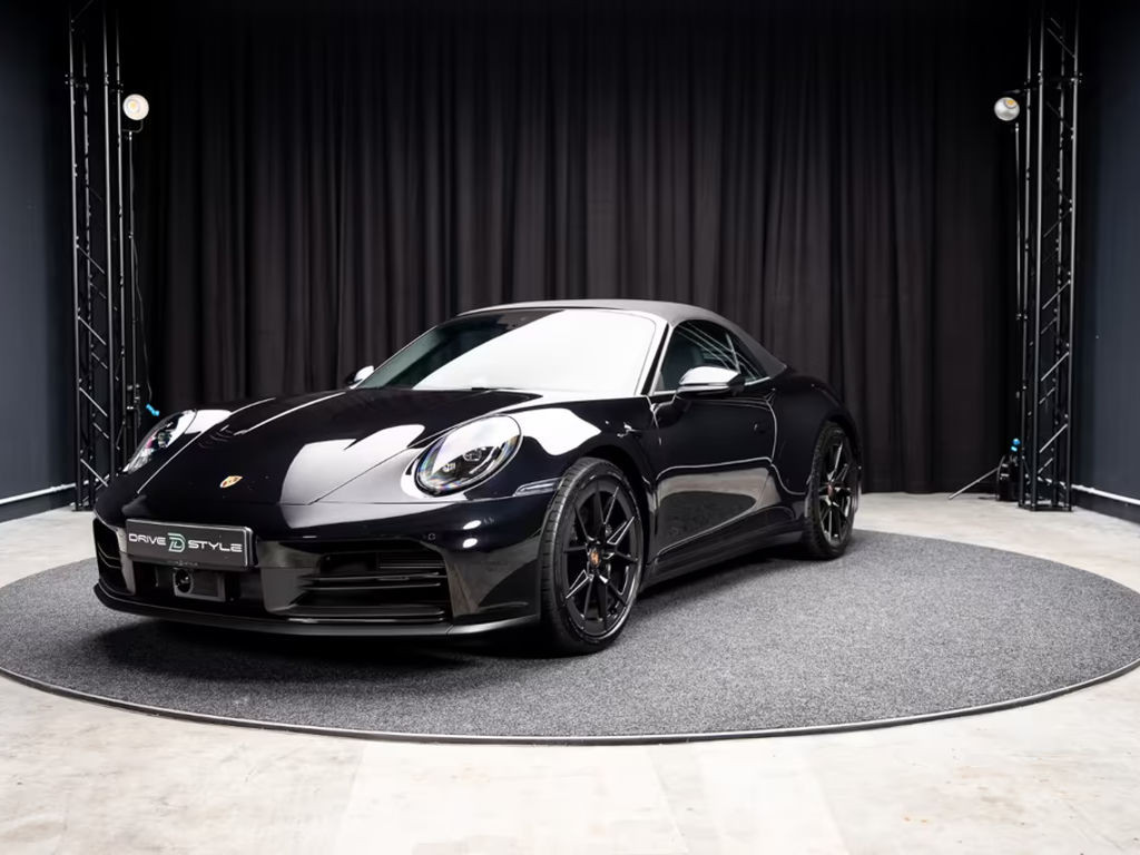 Porsche 911 992 Carrera Cabriolet