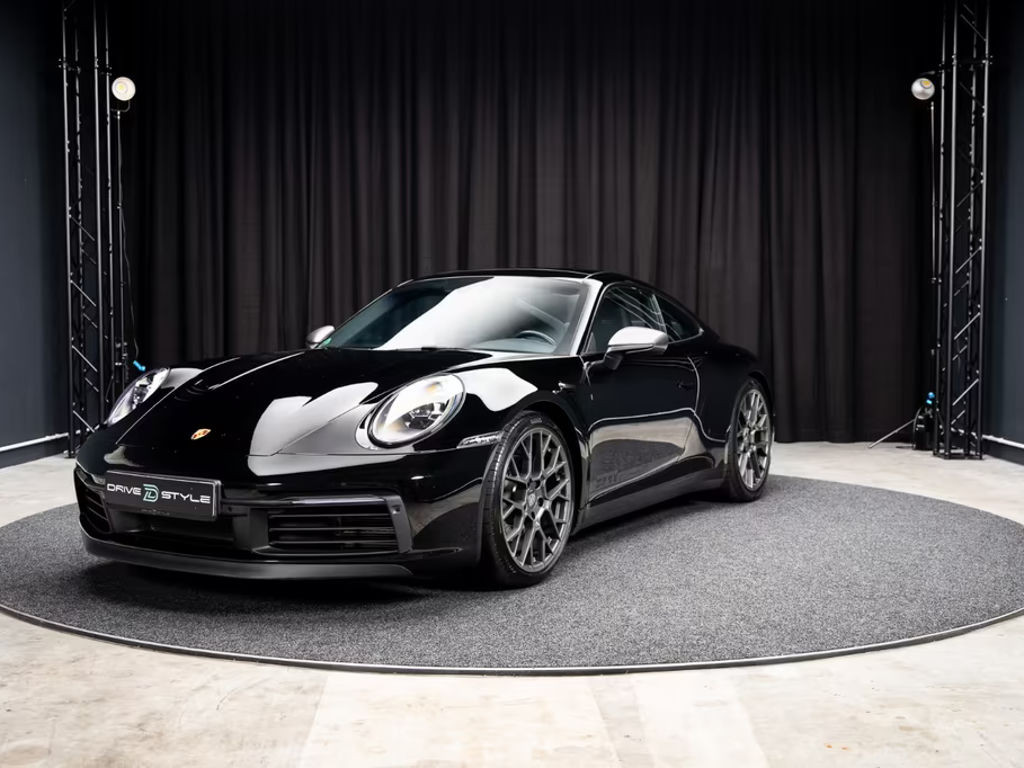 Porsche 911 Turbo 992 Carrera