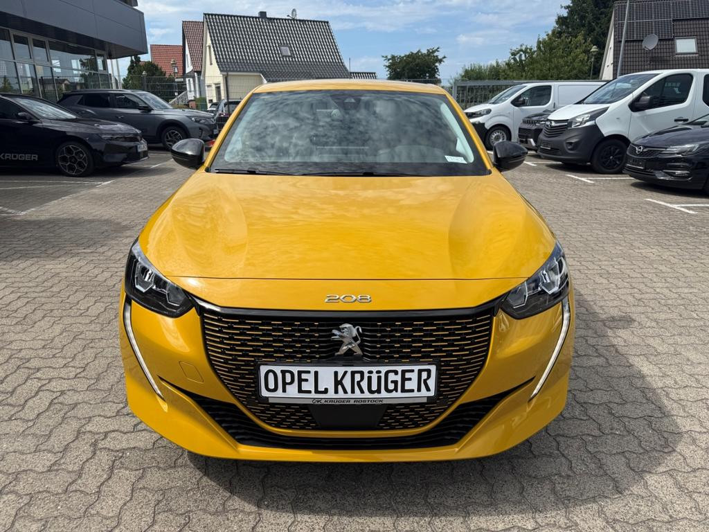 Peugeot e-208