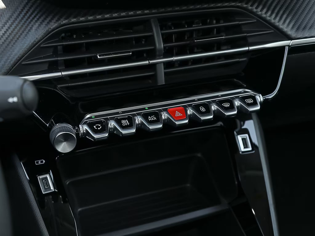 Peugeot e-208