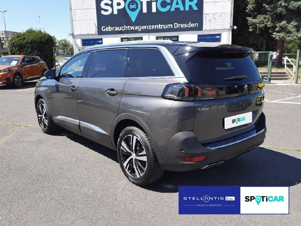 Peugeot 5008