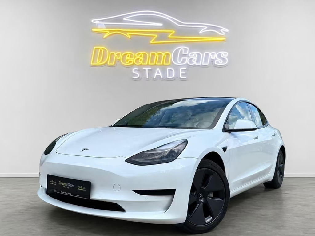 Tesla Model 3 RWD Standard Range
