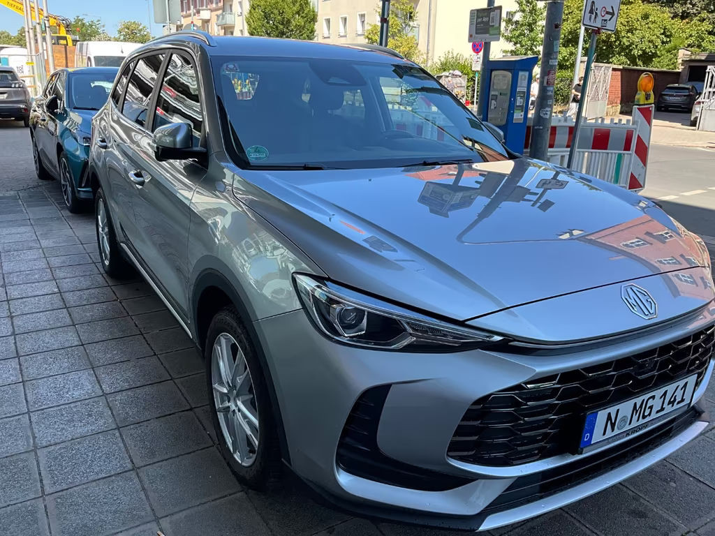 MG ZS