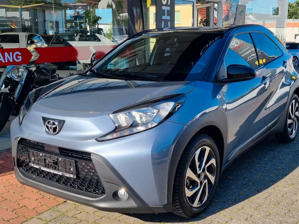 Toyota Aygo X Team D