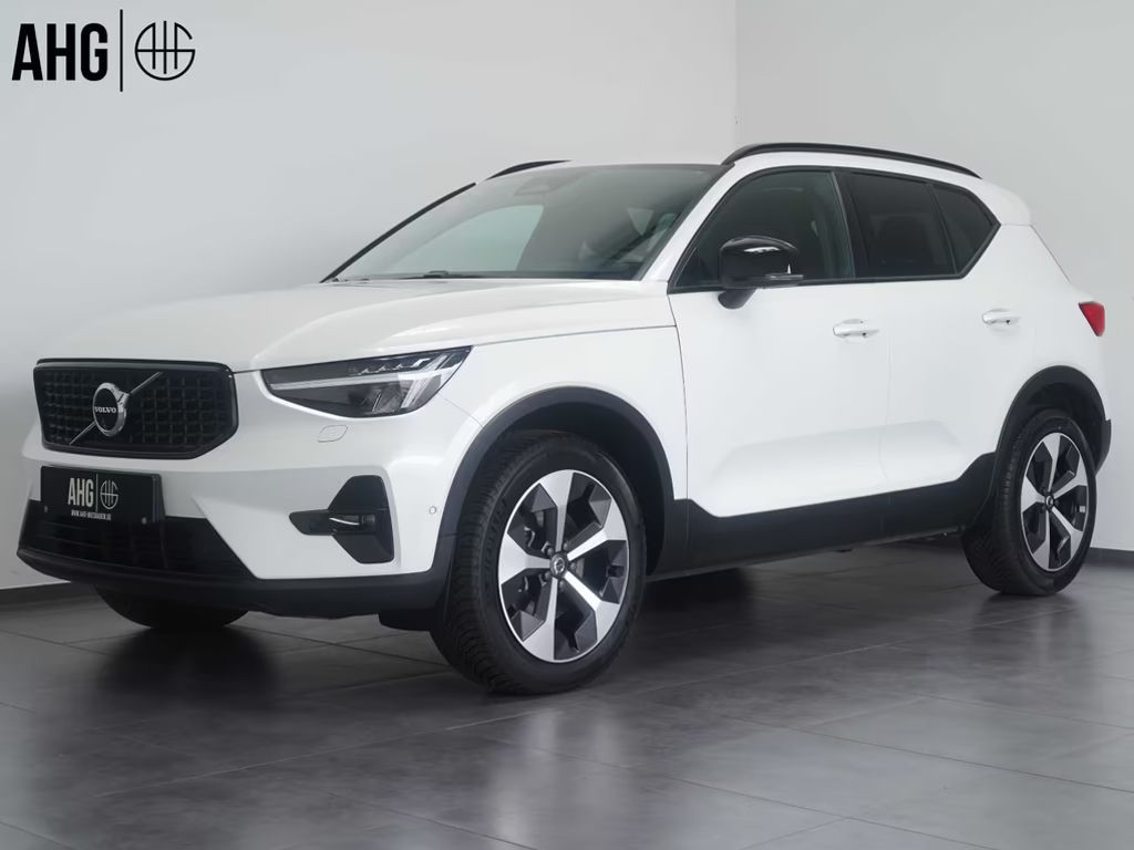 Volvo XC40 Plus Dark