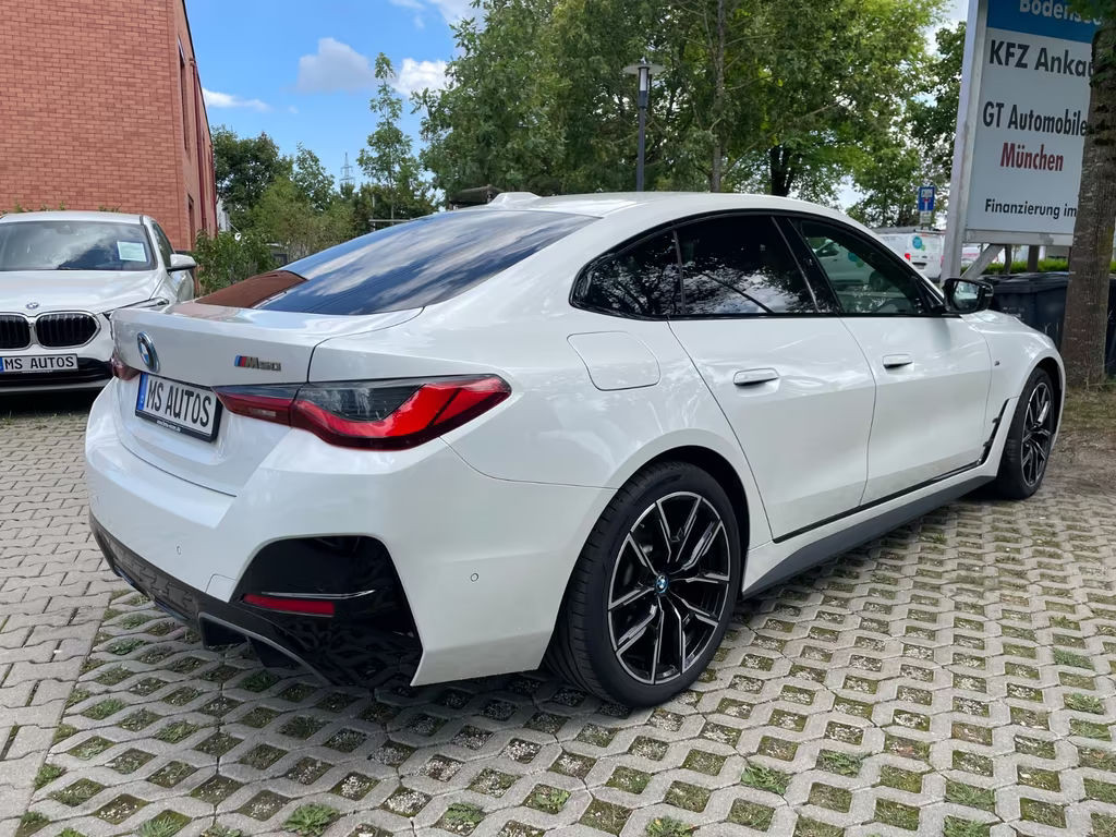 BMW i4