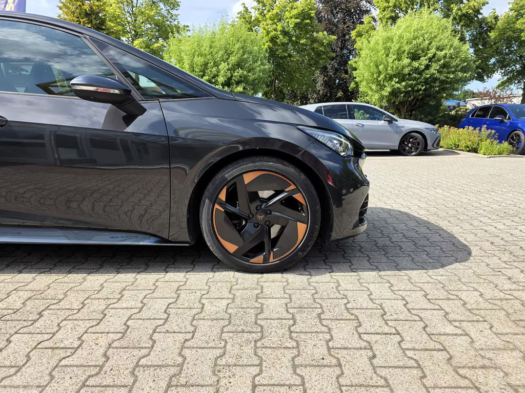 Cupra Born