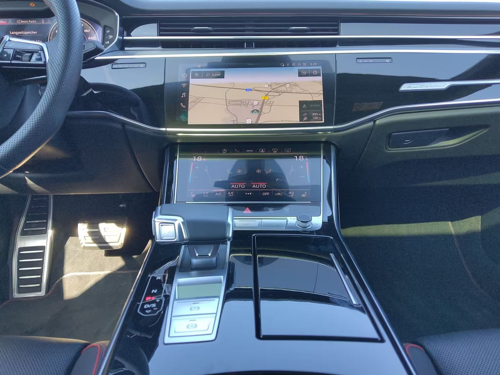 Audi S8