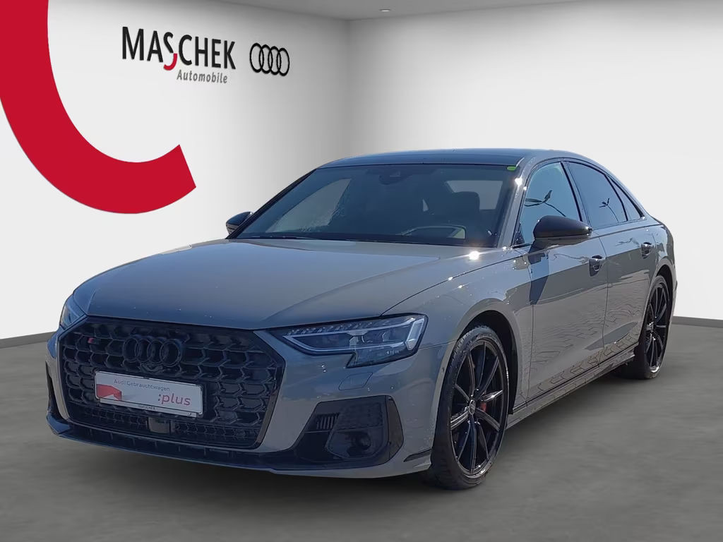 Audi S8