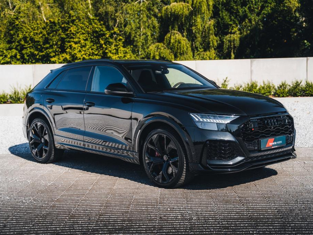 Audi RS Q8 Mythos Black Metallic / RS Dynamic Plus/B&O