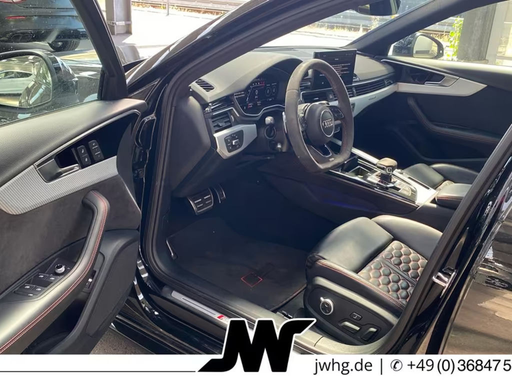 Audi RS4