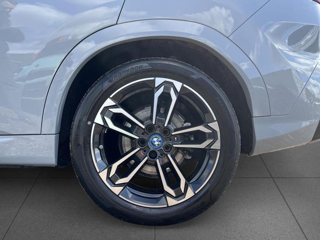 BMW iX2