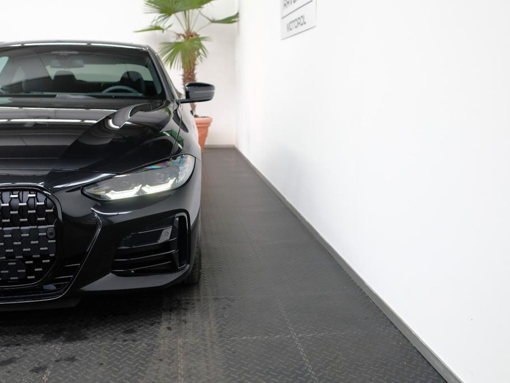BMW M440