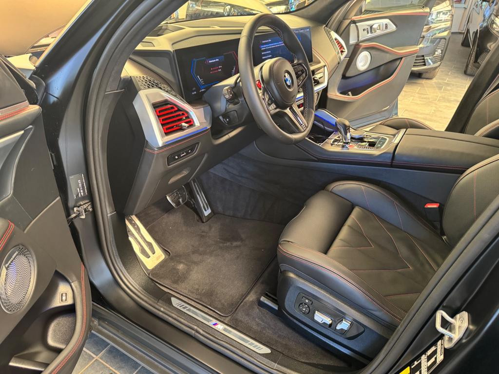 BMW XM