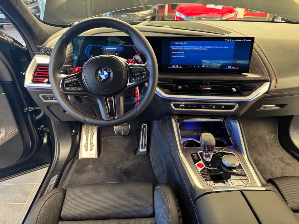 BMW XM