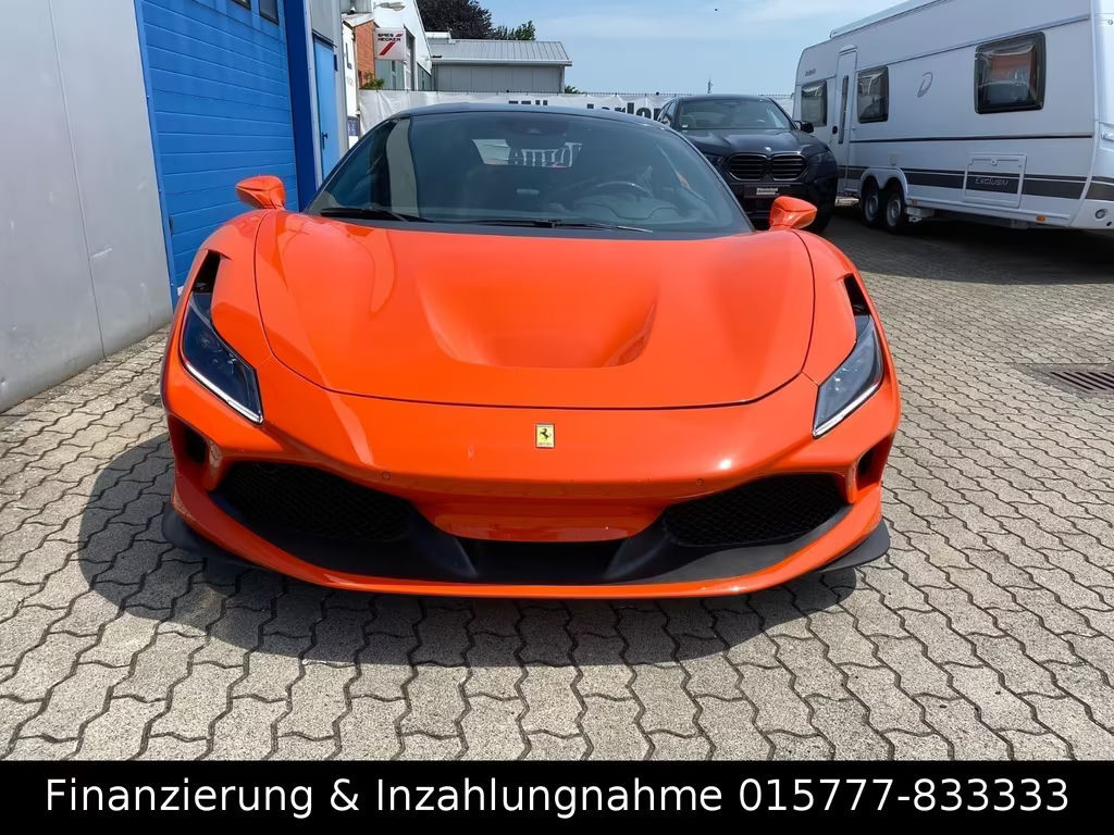 Ferrari F8