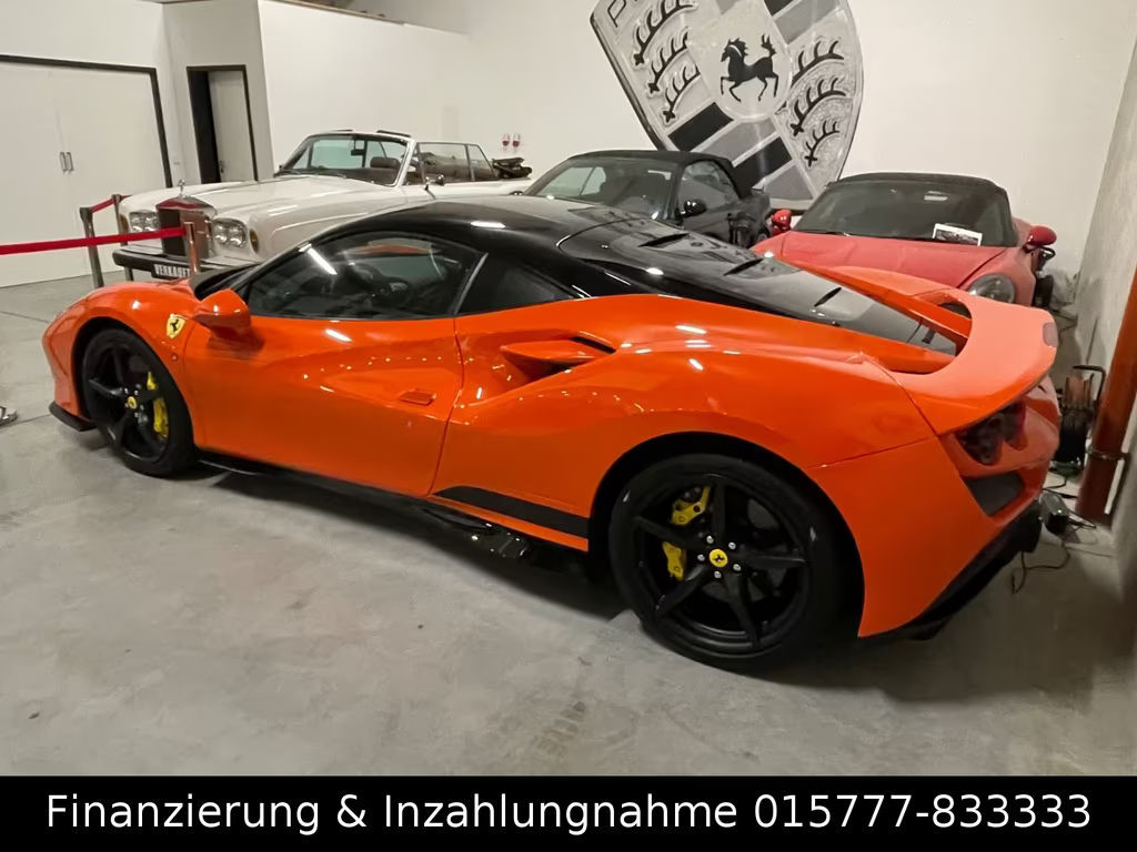 Ferrari F8
