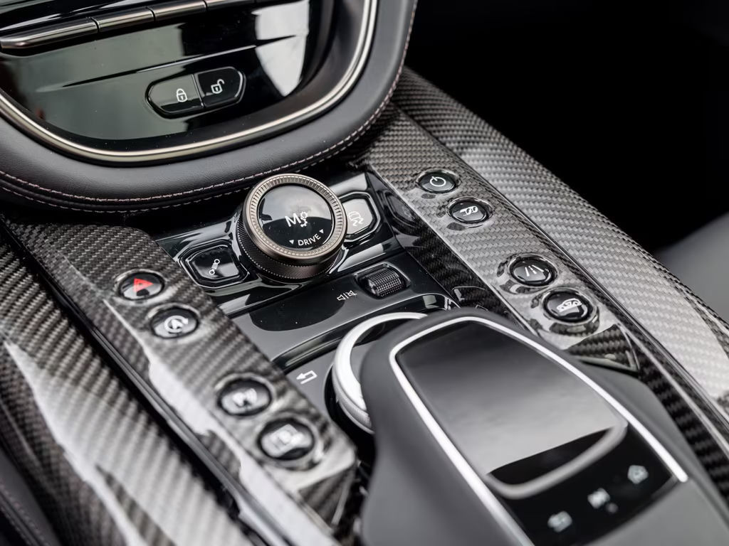 Aston Martin DBX
