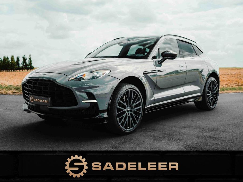 Aston Martin DBX 707