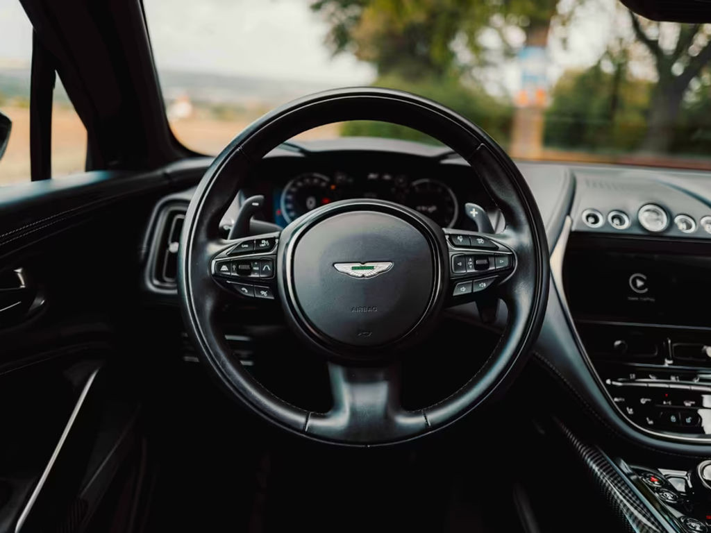 Aston Martin DBX