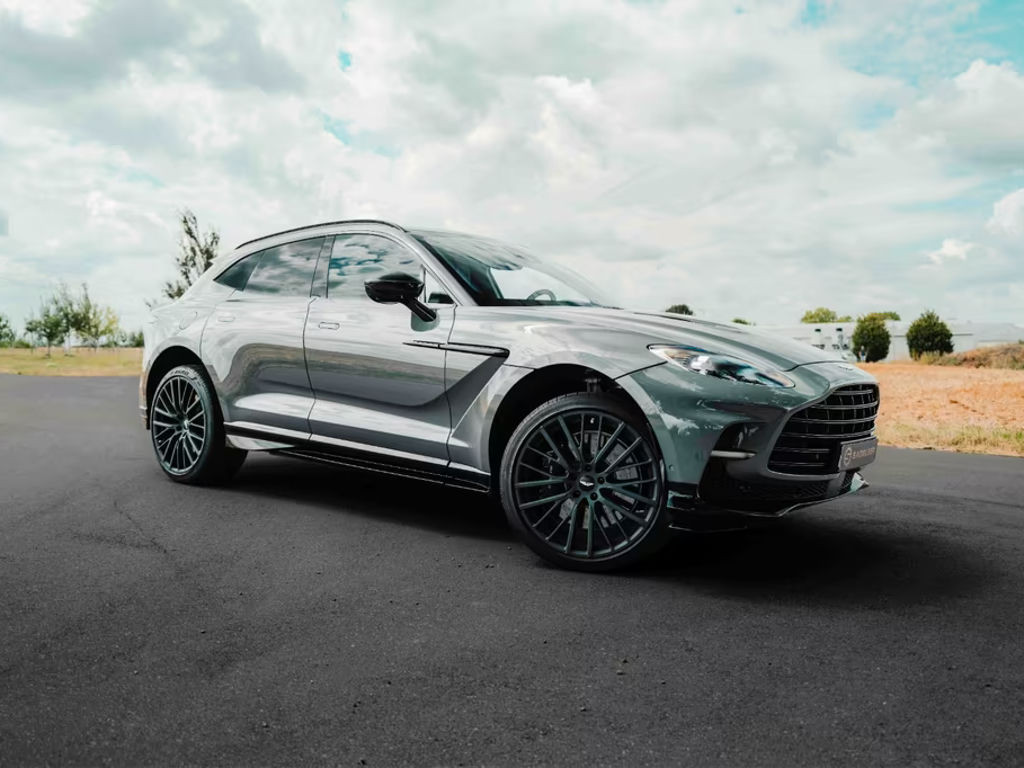 Aston Martin DBX