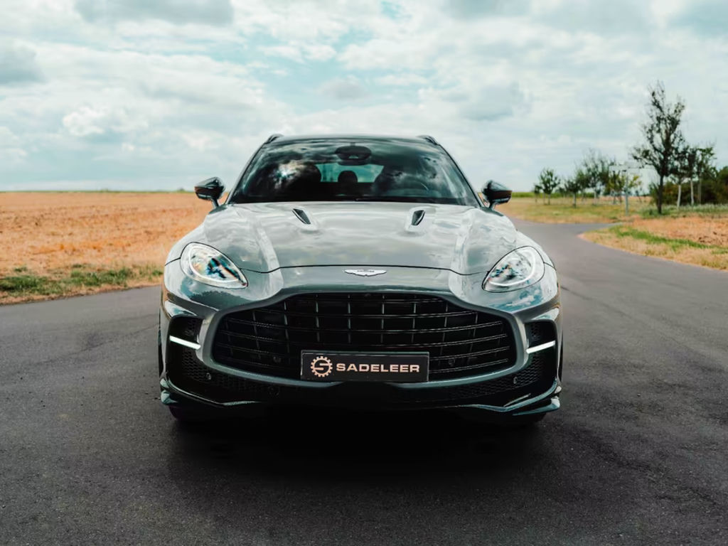 Aston Martin DBX
