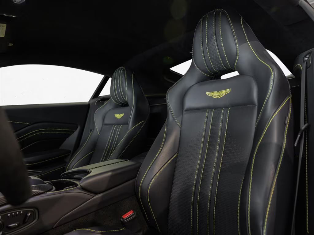Aston Martin V8 Vantage