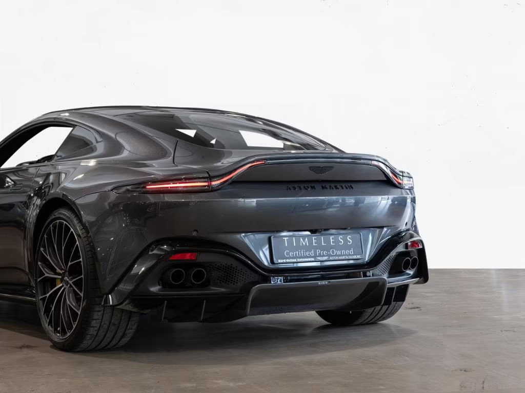 Aston Martin V8 Vantage