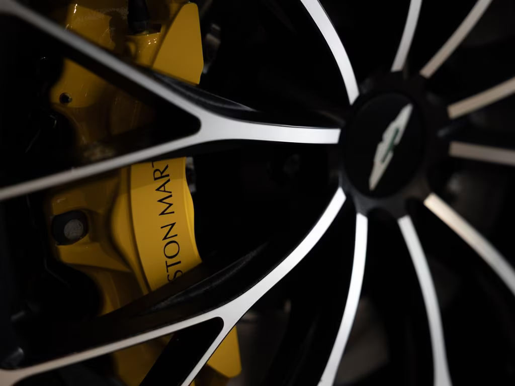 Aston Martin V8 Vantage