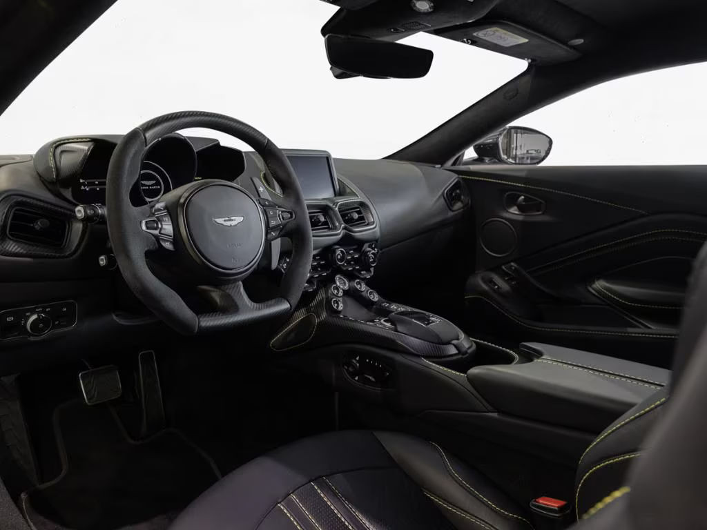 Aston Martin V8 Vantage