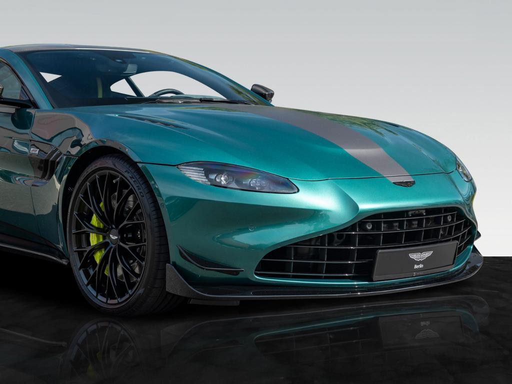 Aston Martin V8 Vantage