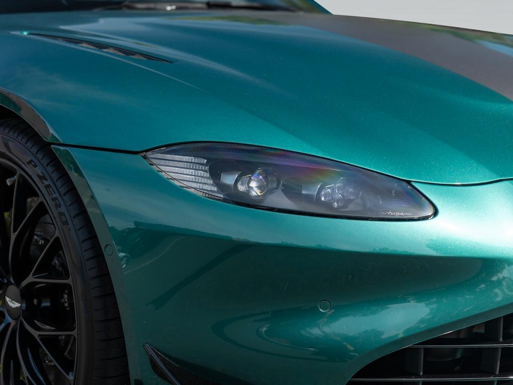 Aston Martin V8 Vantage