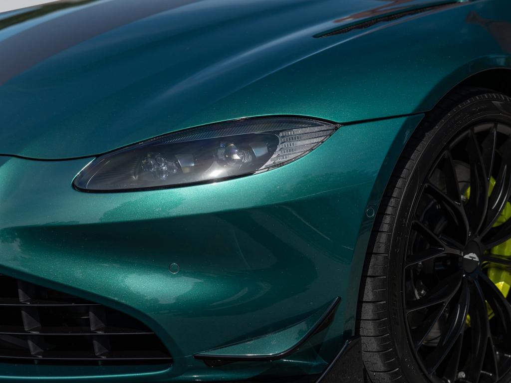 Aston Martin V8 Vantage