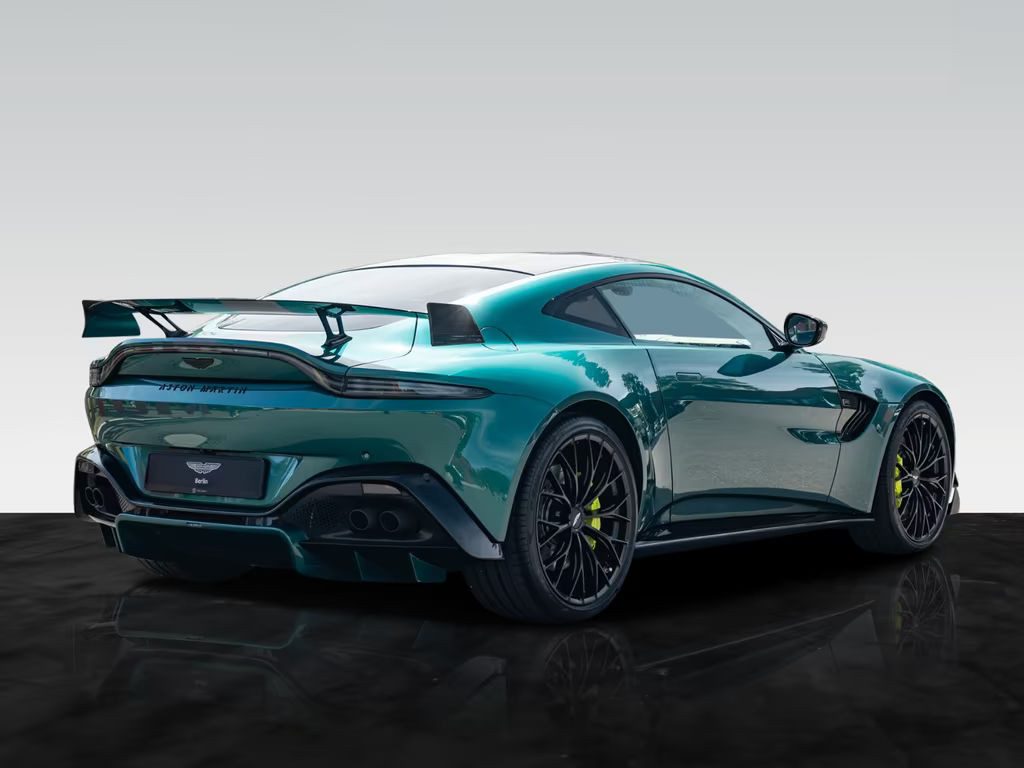 Aston Martin V8 Vantage V8