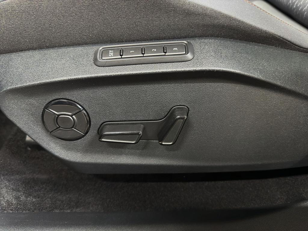 Cupra Raval