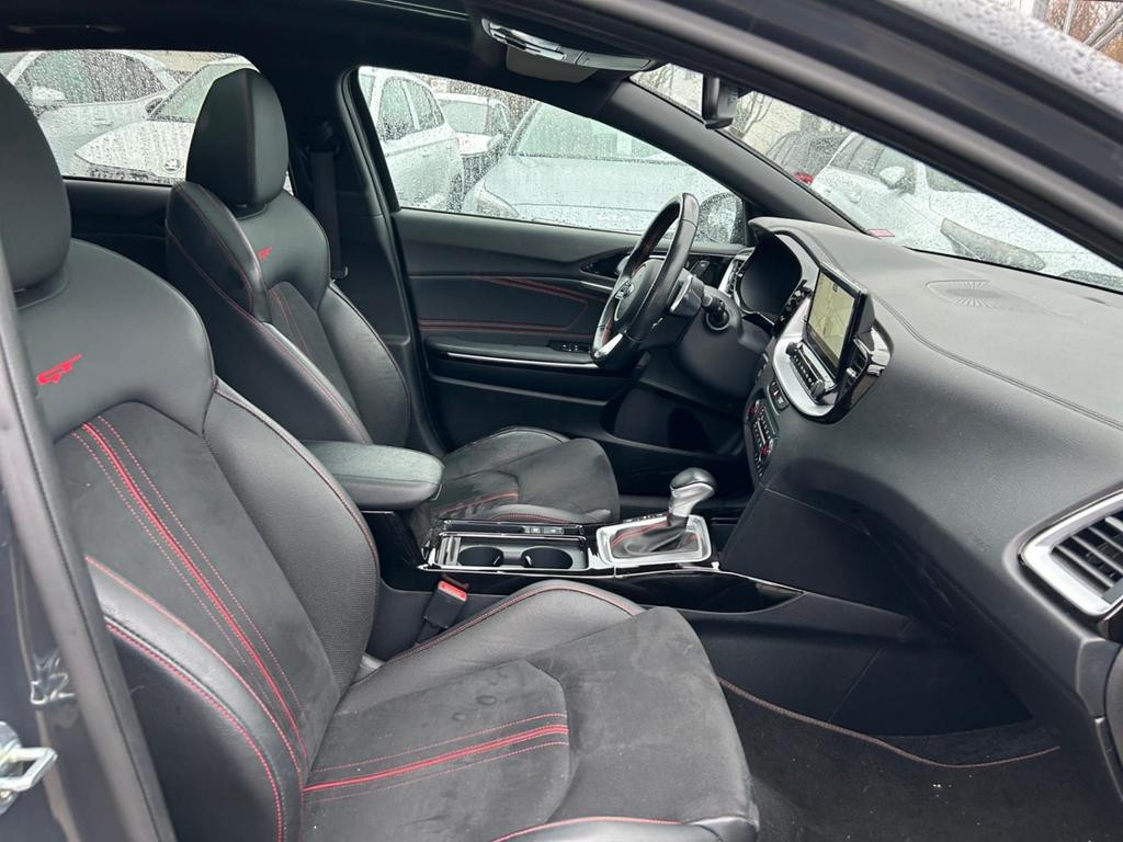 Kia ProCeed