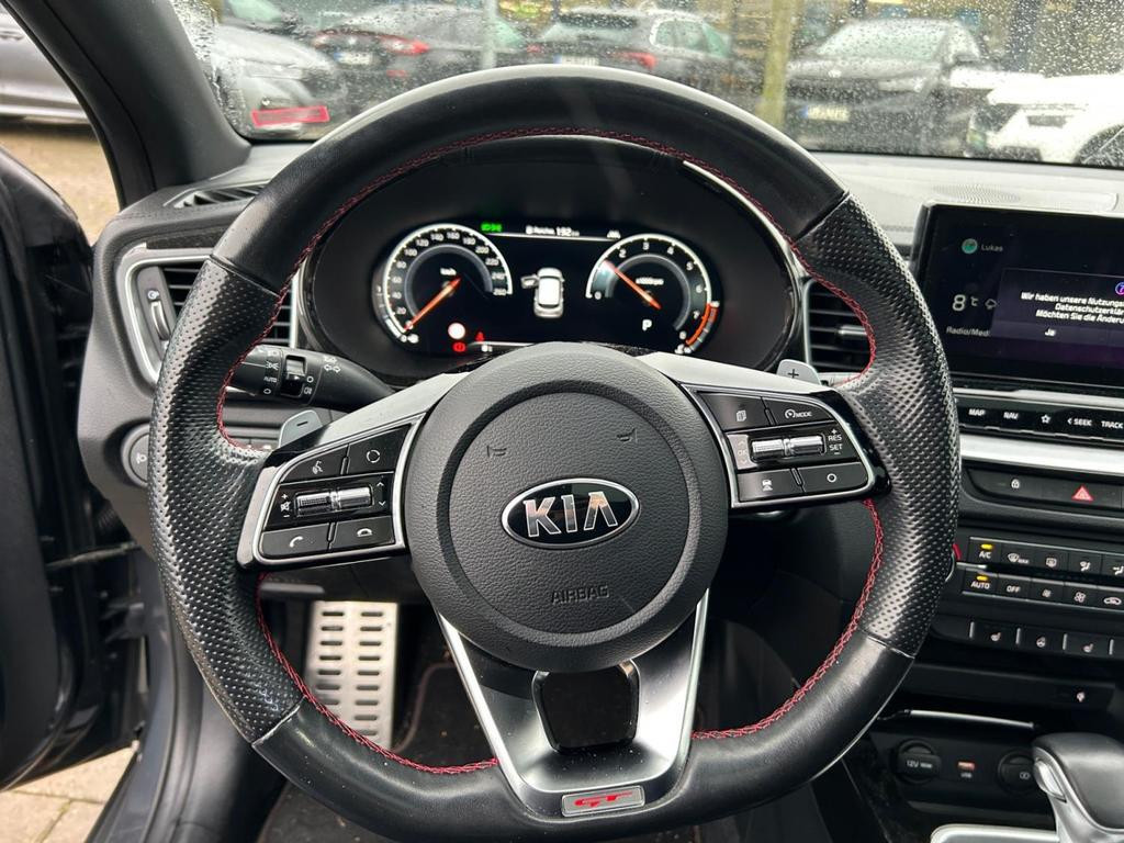 Kia ProCeed
