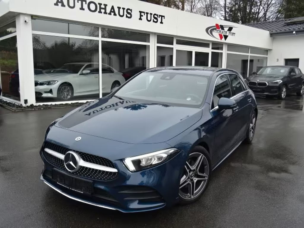 Mercedes-Benz A-Klasse A 200 AMG Line A 200 d