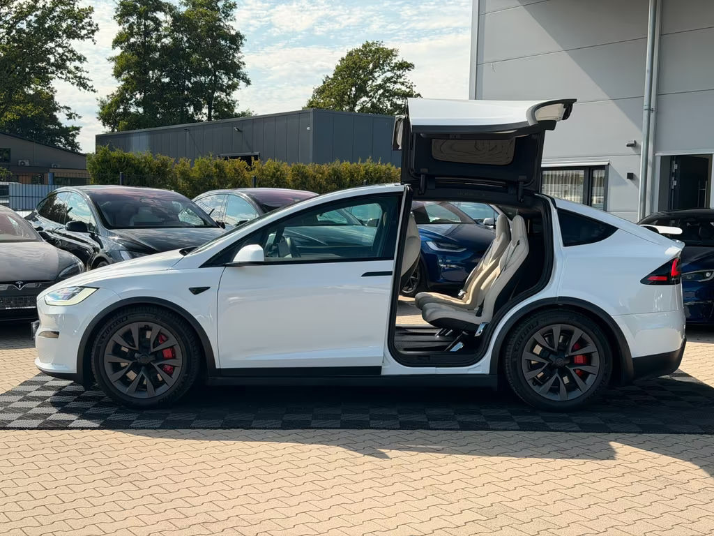 Tesla Model X