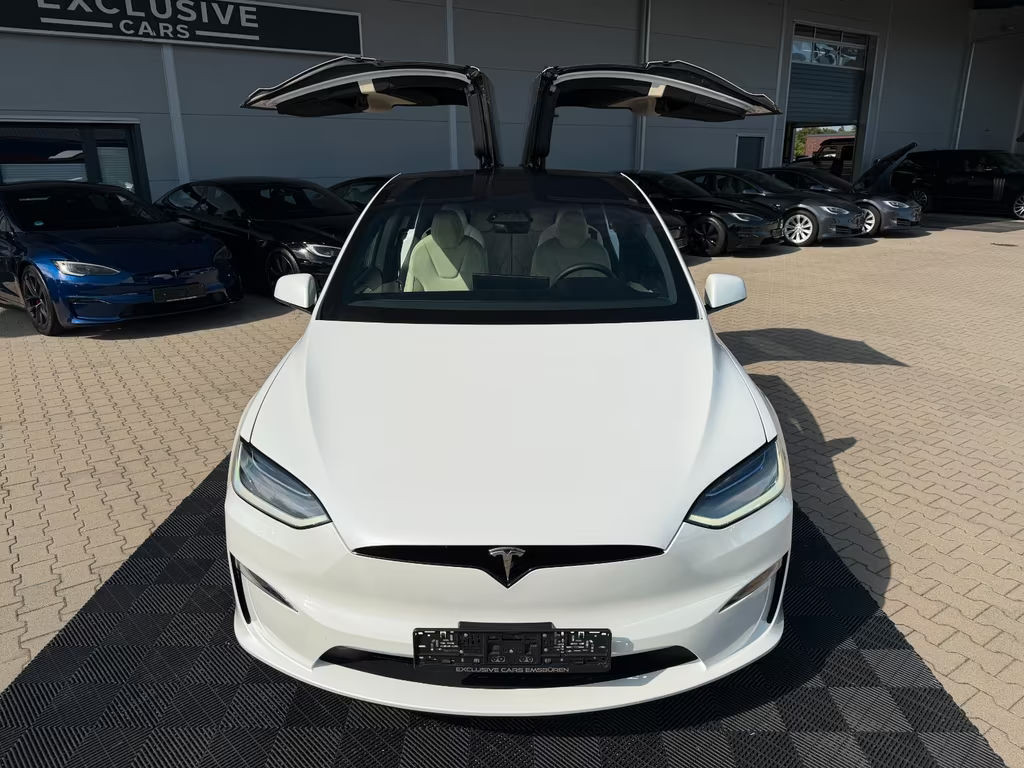 Tesla Model X
