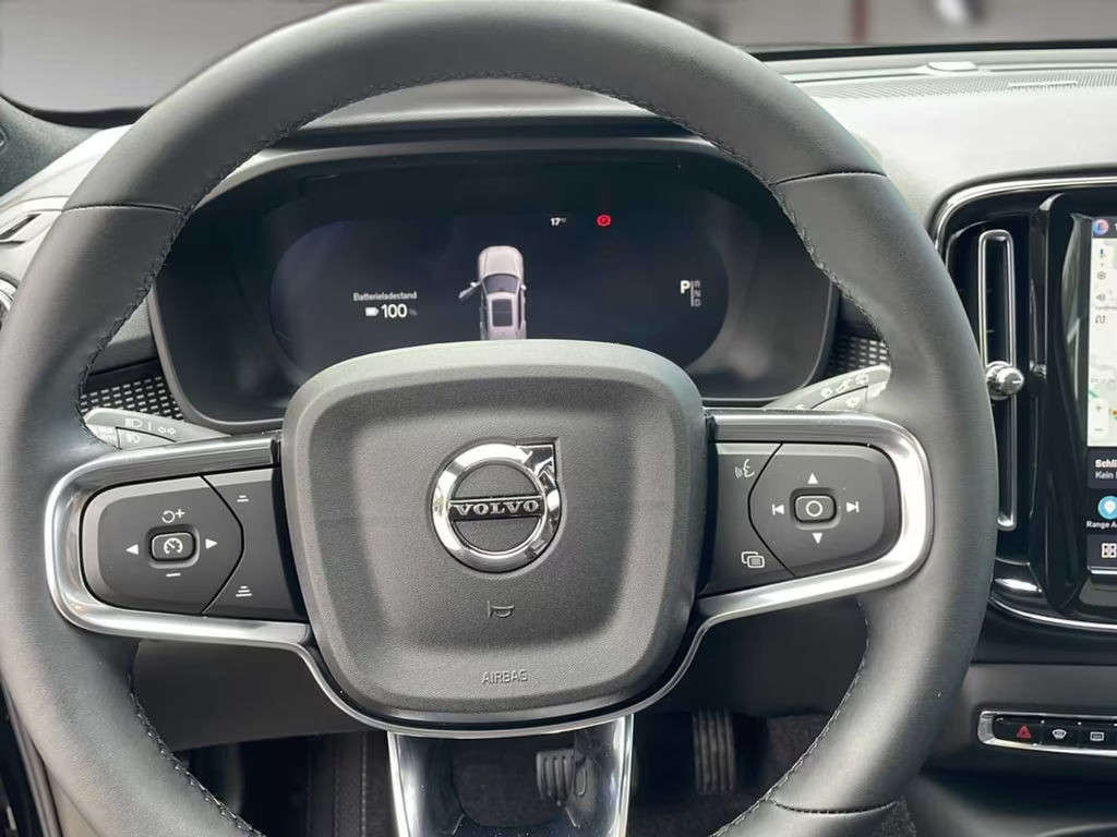 Volvo EX40