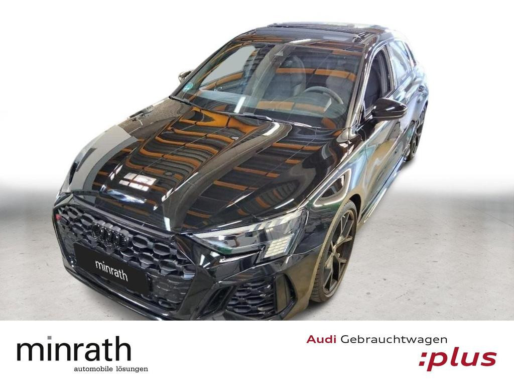 Audi RS3 Sportback Sedan Quattro